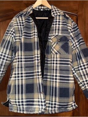 Rugged Land Quilted-Lined Plaid Flannel Jacket (Size M)